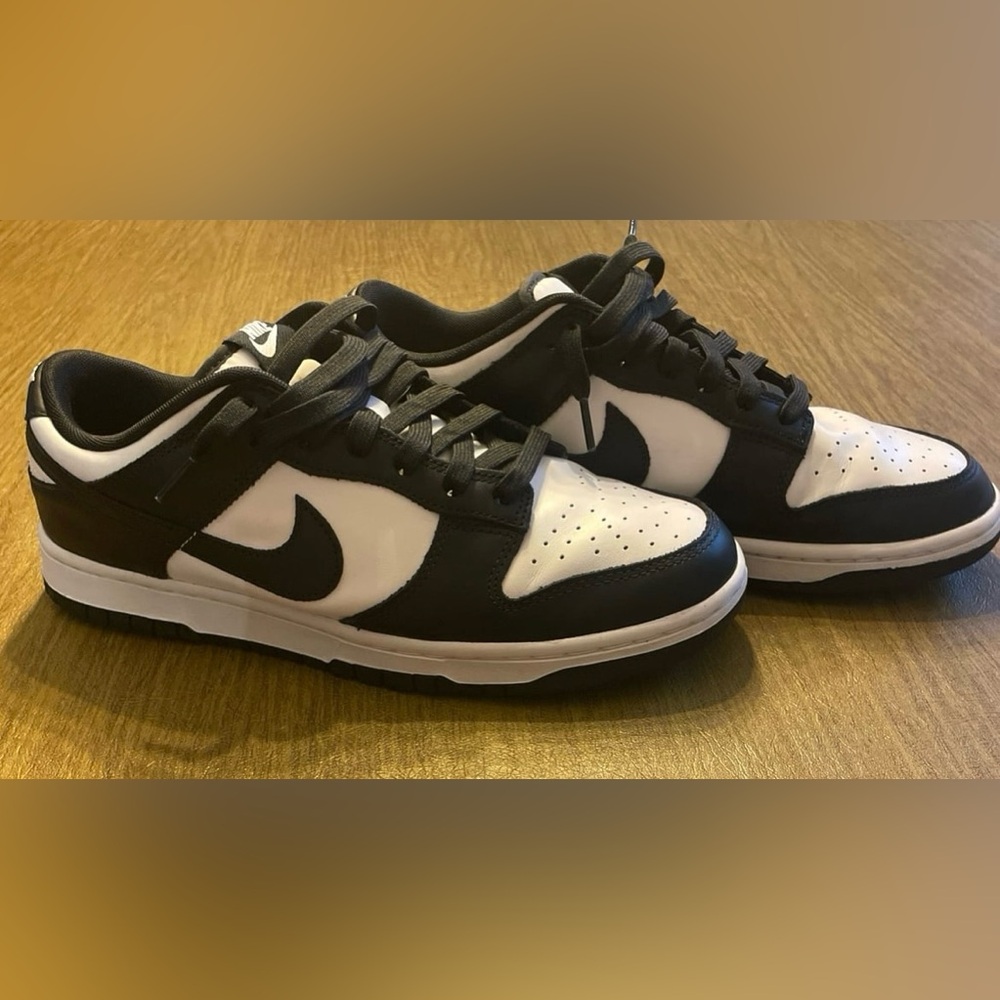 Nike Dunk Low Panda - Picture 3 of 5